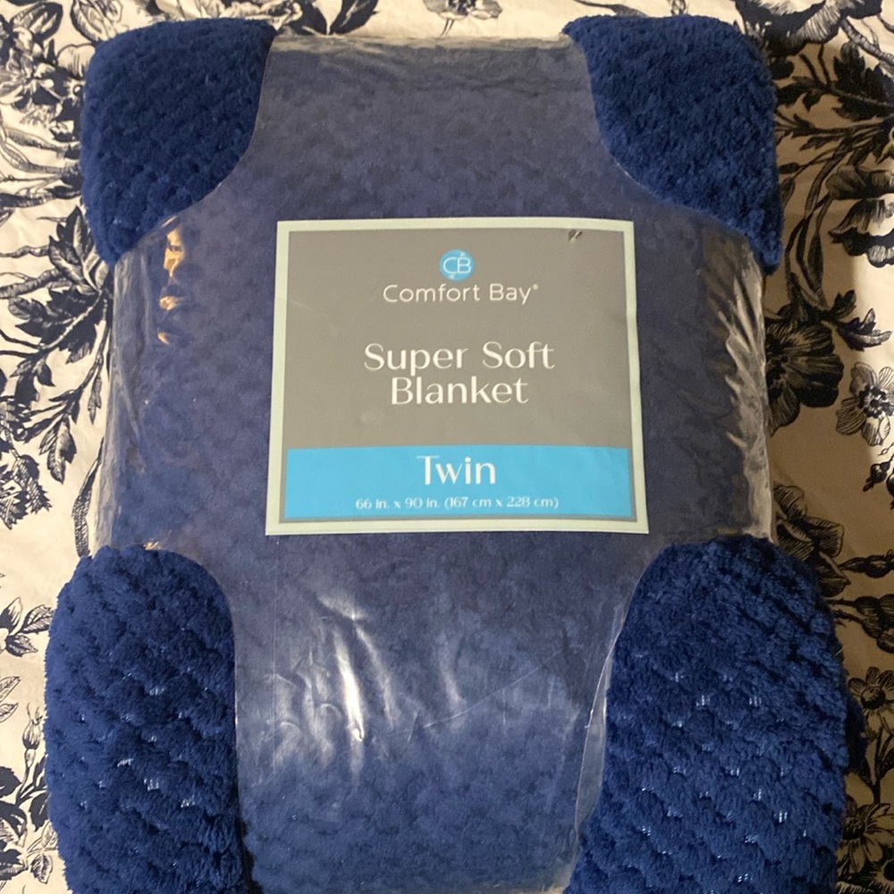 cozy blanket new in packaging